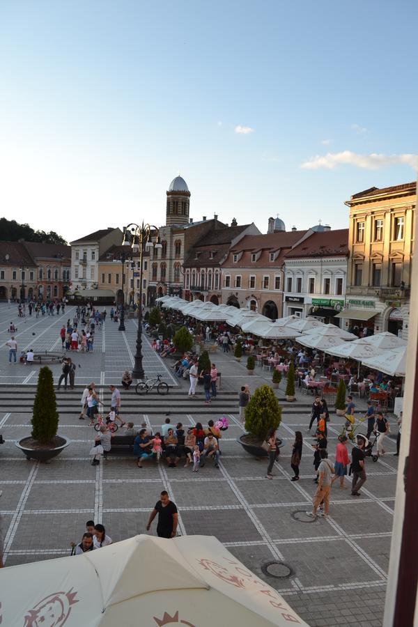 Casa Krone - Piata Sfatului Braşov Extérieur photo