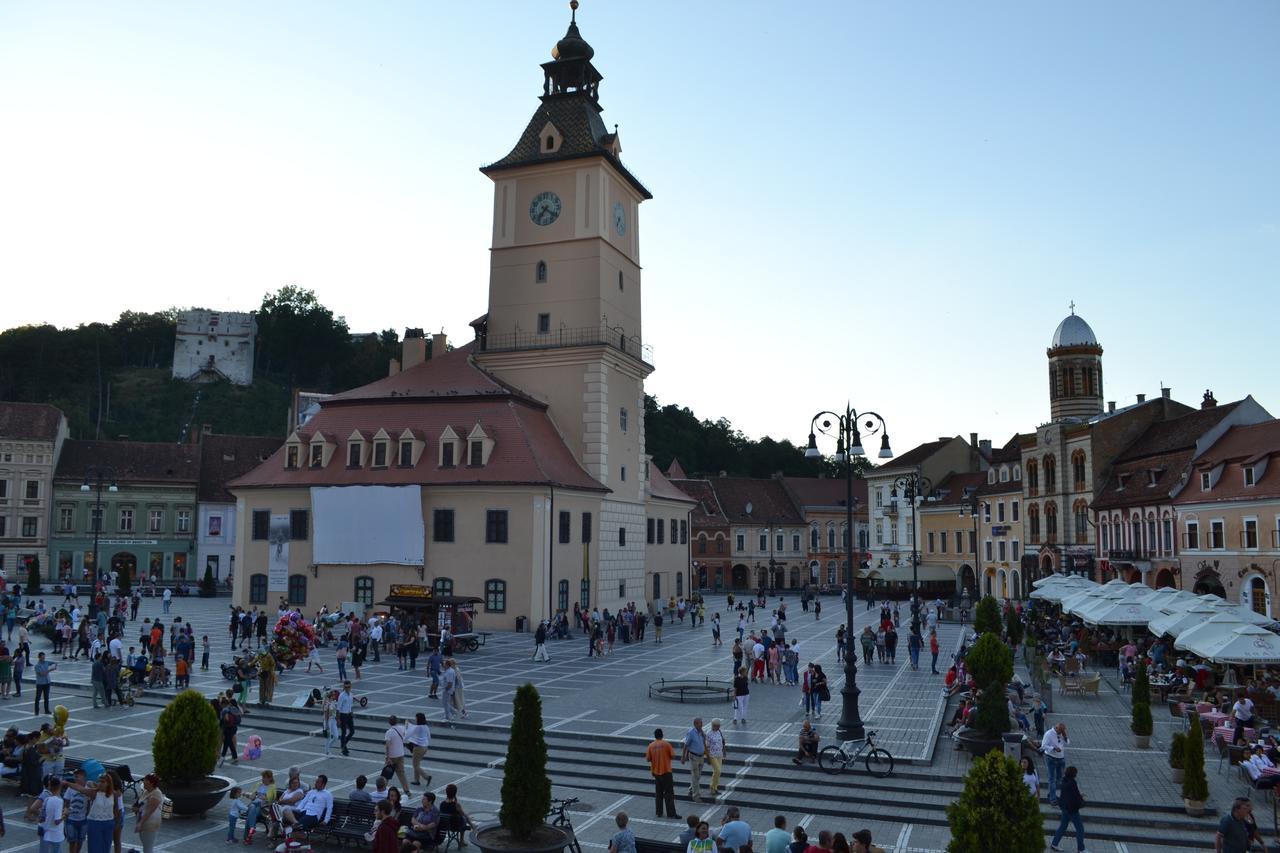 Casa Krone - Piata Sfatului Braşov Extérieur photo