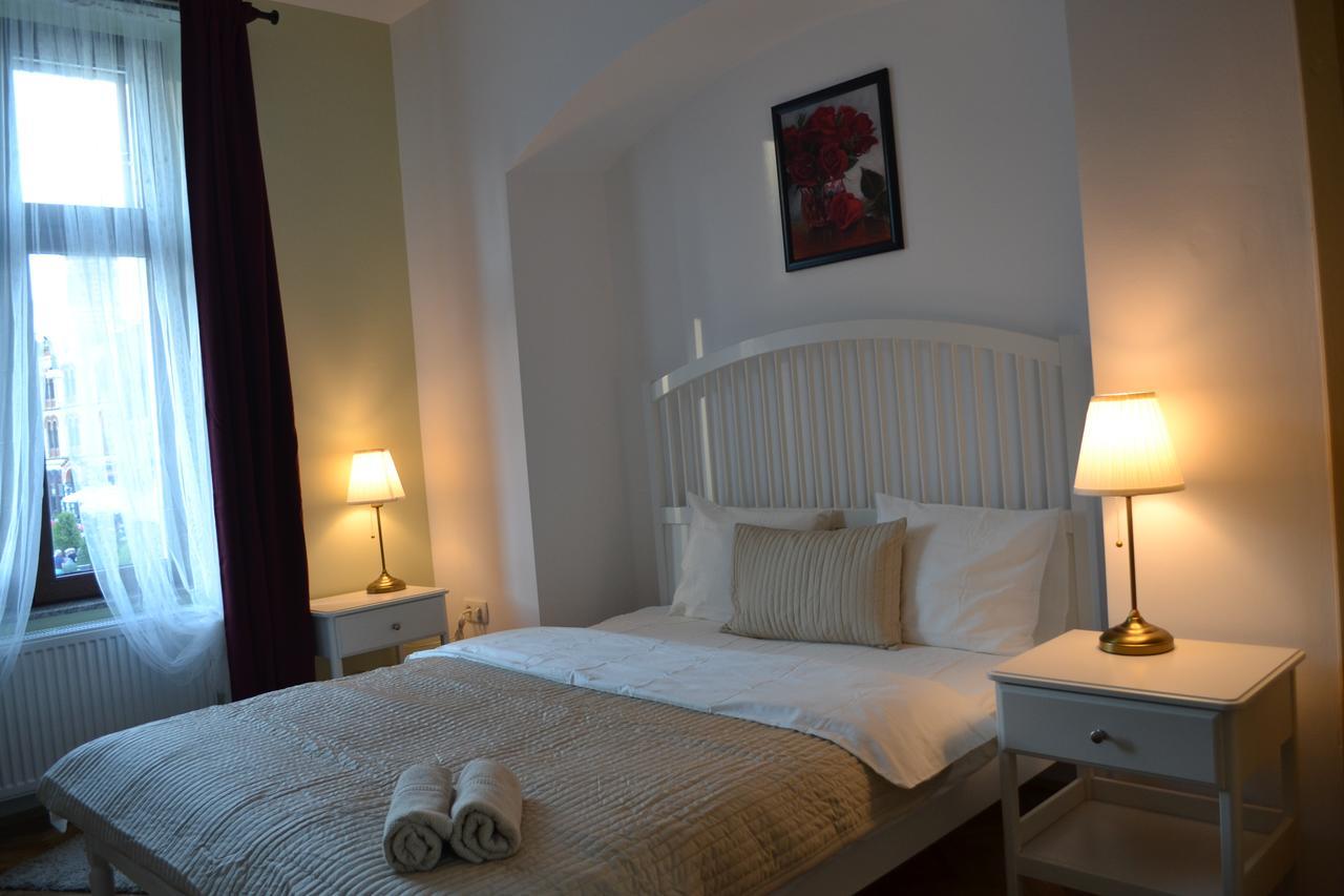 Casa Krone - Piata Sfatului Braşov Extérieur photo