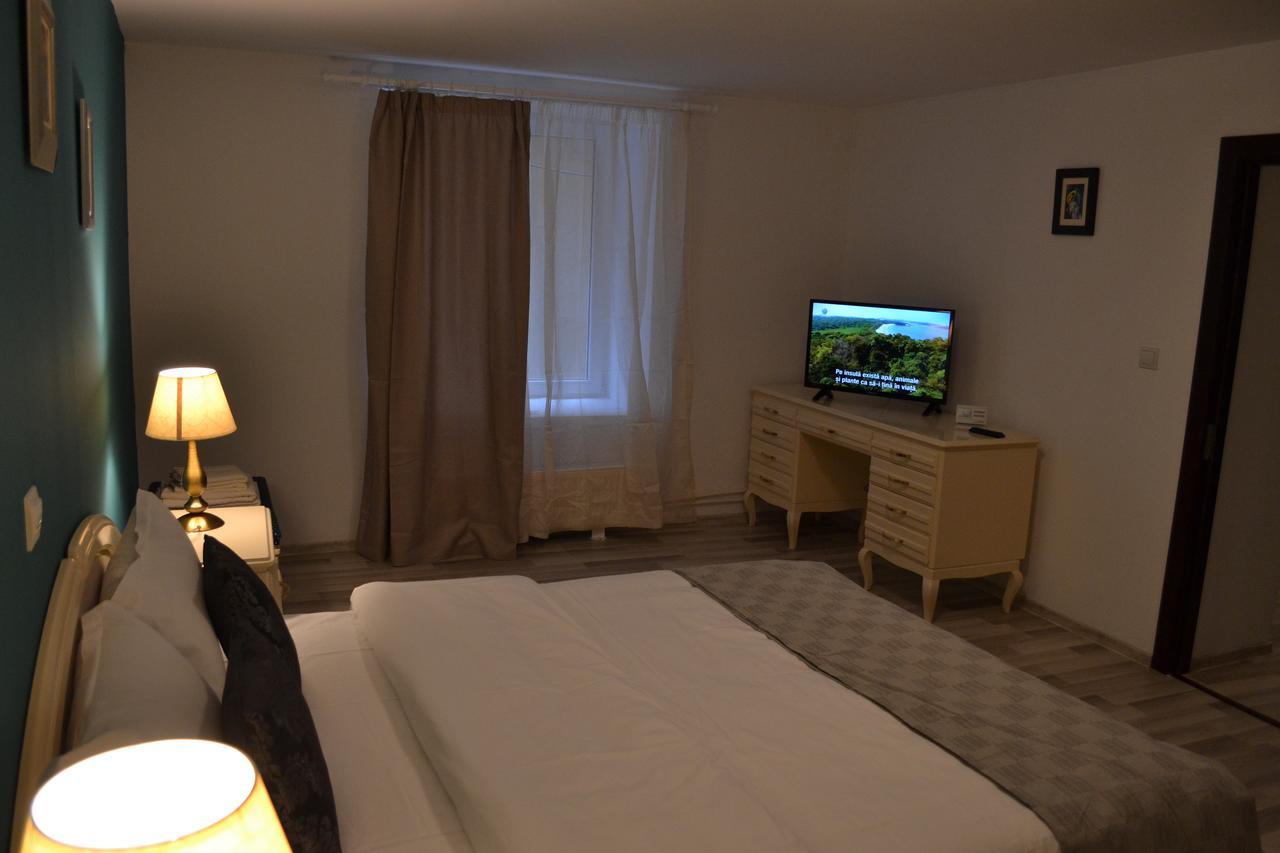 Casa Krone - Piata Sfatului Braşov Extérieur photo