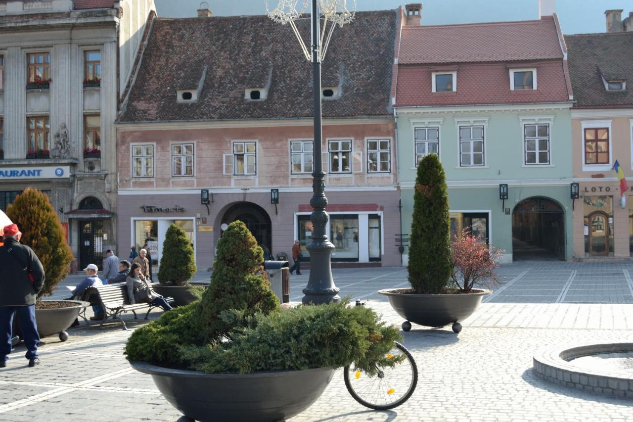 Casa Krone - Piata Sfatului Braşov Extérieur photo