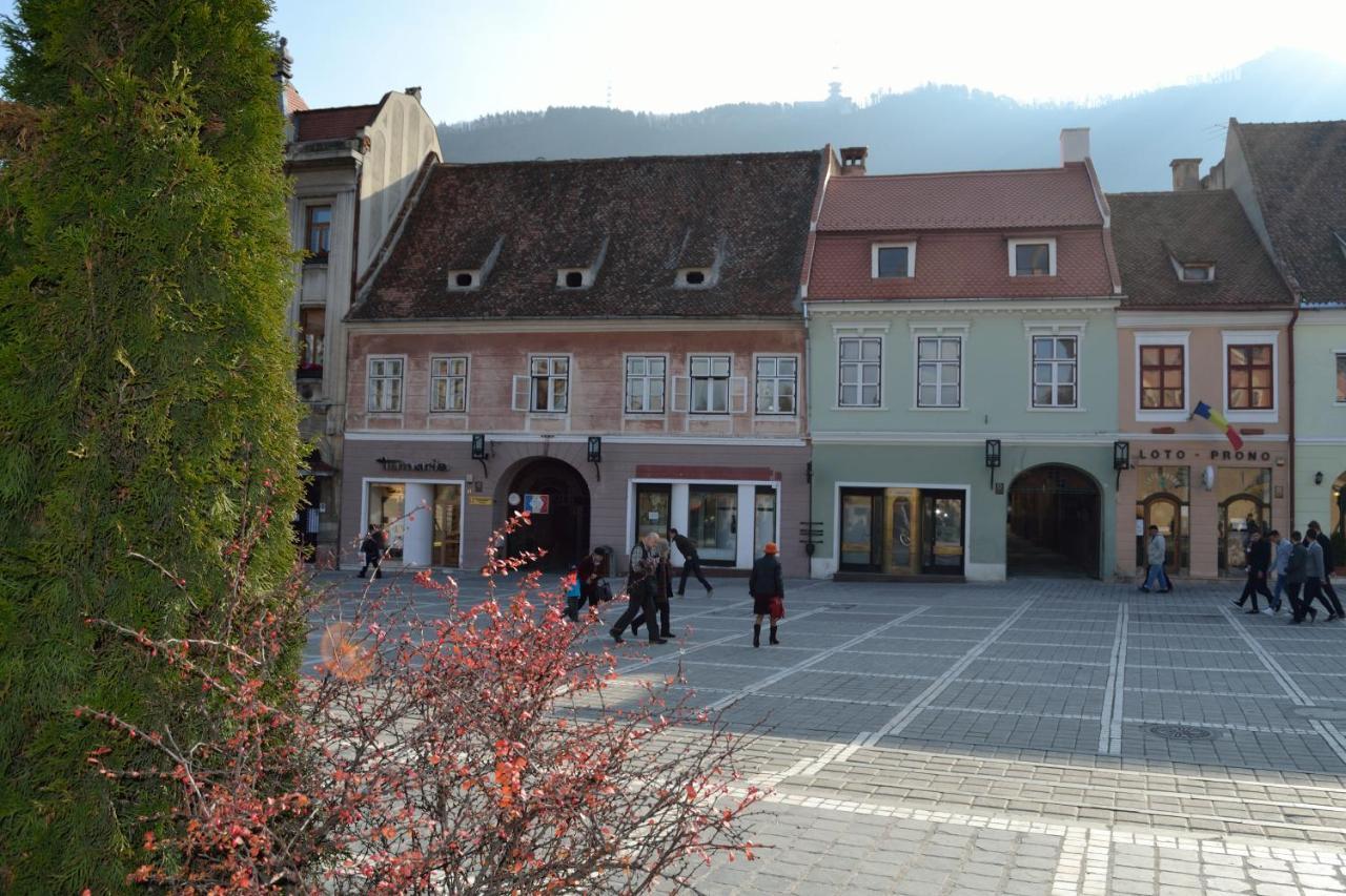 Casa Krone - Piata Sfatului Braşov Extérieur photo